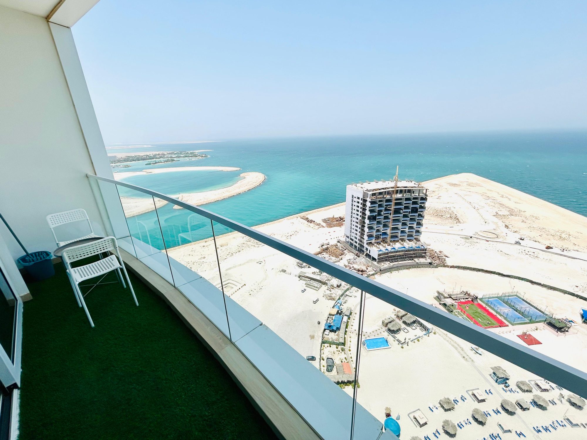One-Bedroom Apartment with Parking and Pool