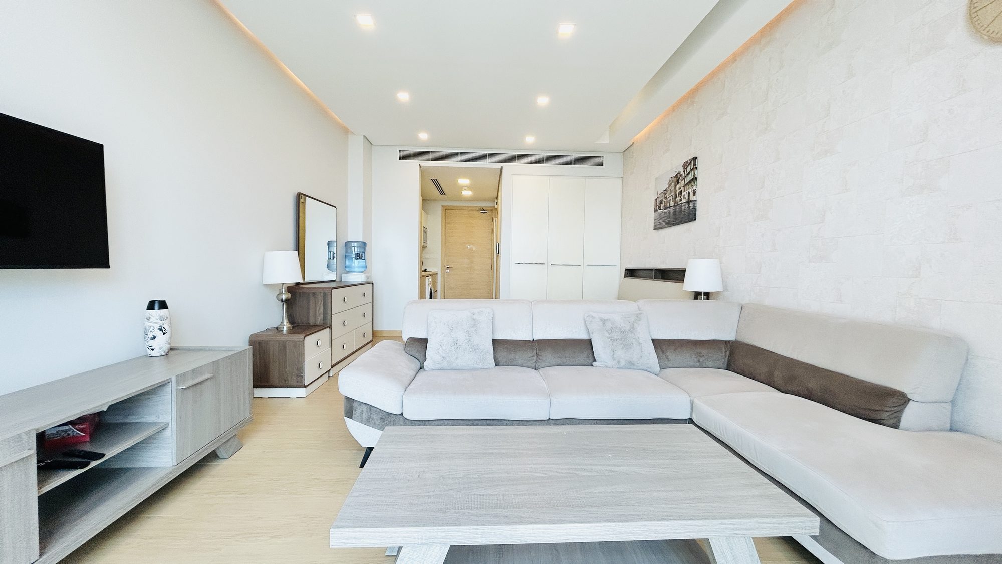 One-Bedroom Apartment with Shared Facilities