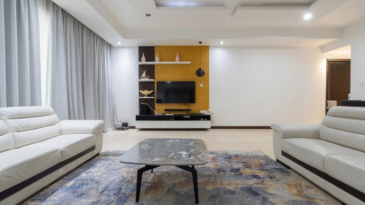 Two Bedroom Apartment with Gym and Pool Access