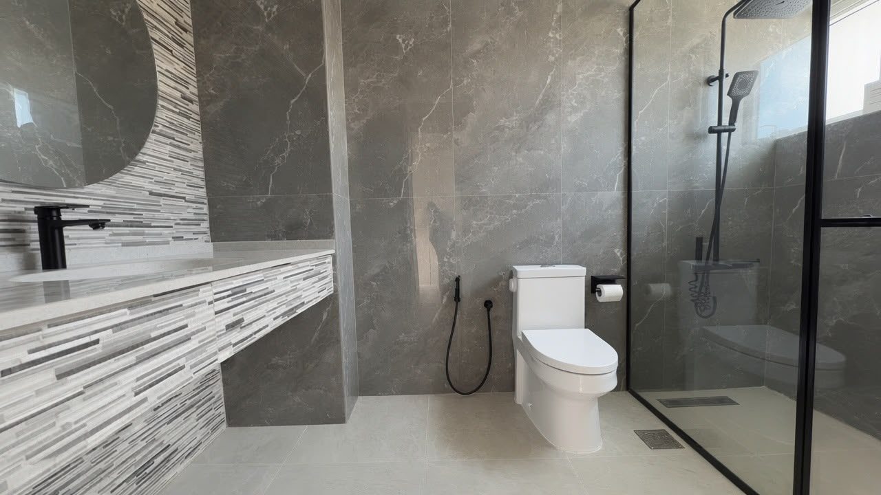 Two Bedroom Apartment with Gym and Pool Access