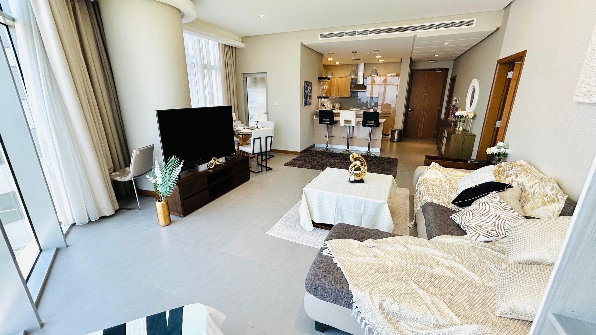 One Bedroom Apartment with Dual Bathrooms