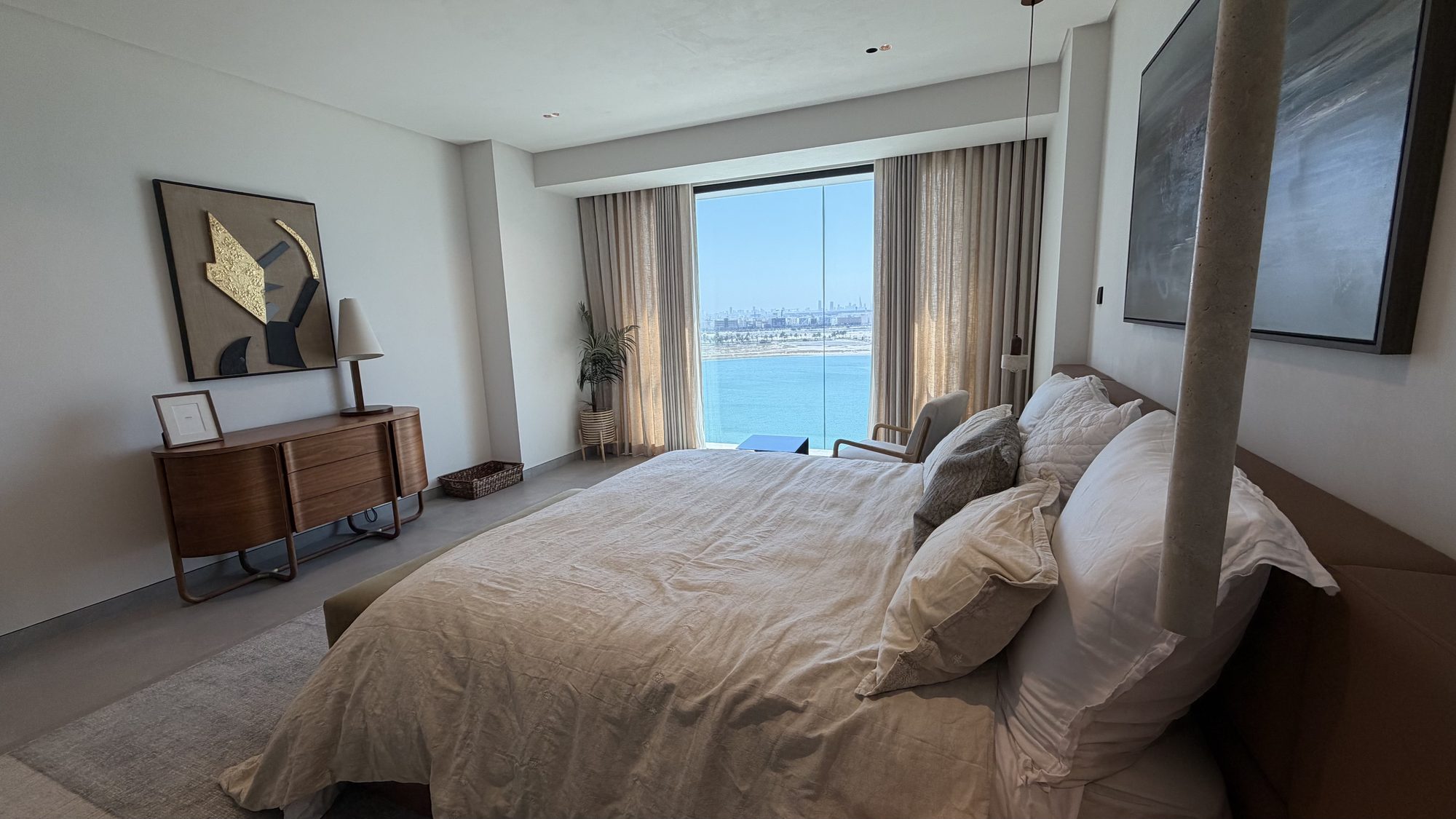 2 Bedroom Apartment with Shared Pool and Gym