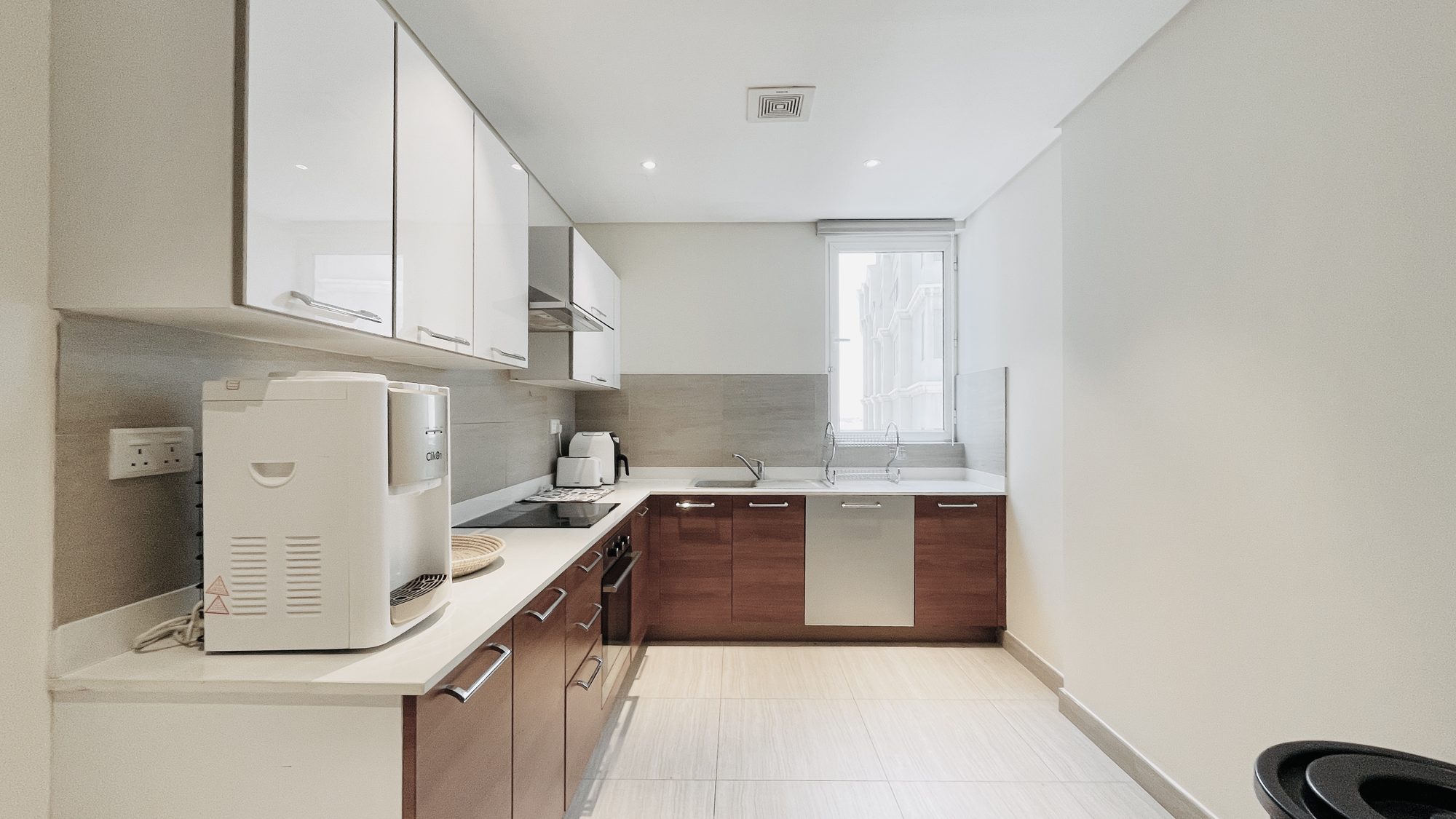 Two-Bedroom Apartment with Pool and Gym
