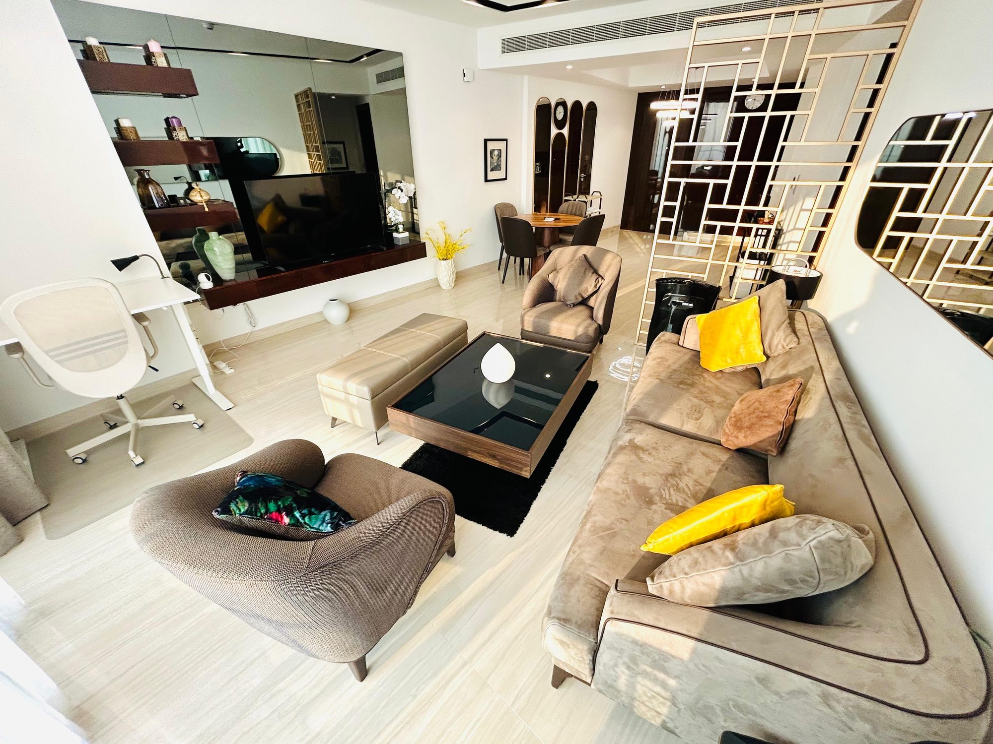 One Bedroom Apartment with Dual Bathrooms