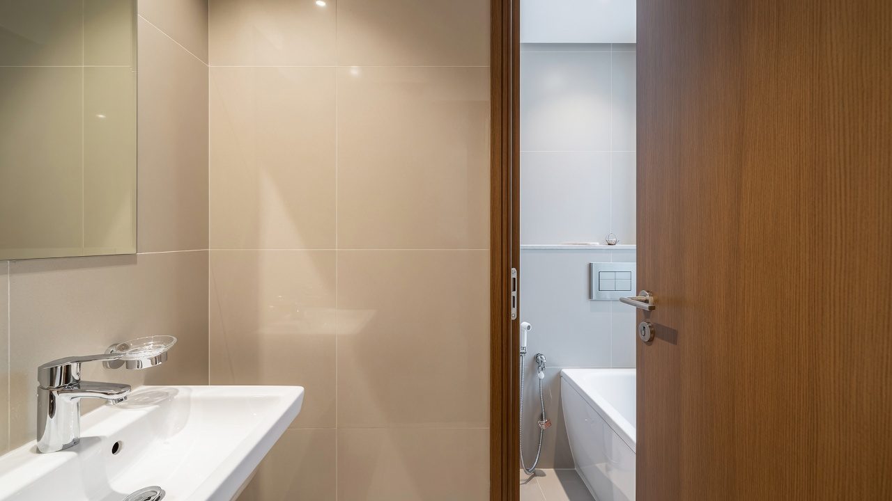 One-Bedroom Apartment with Balcony and Pool Access