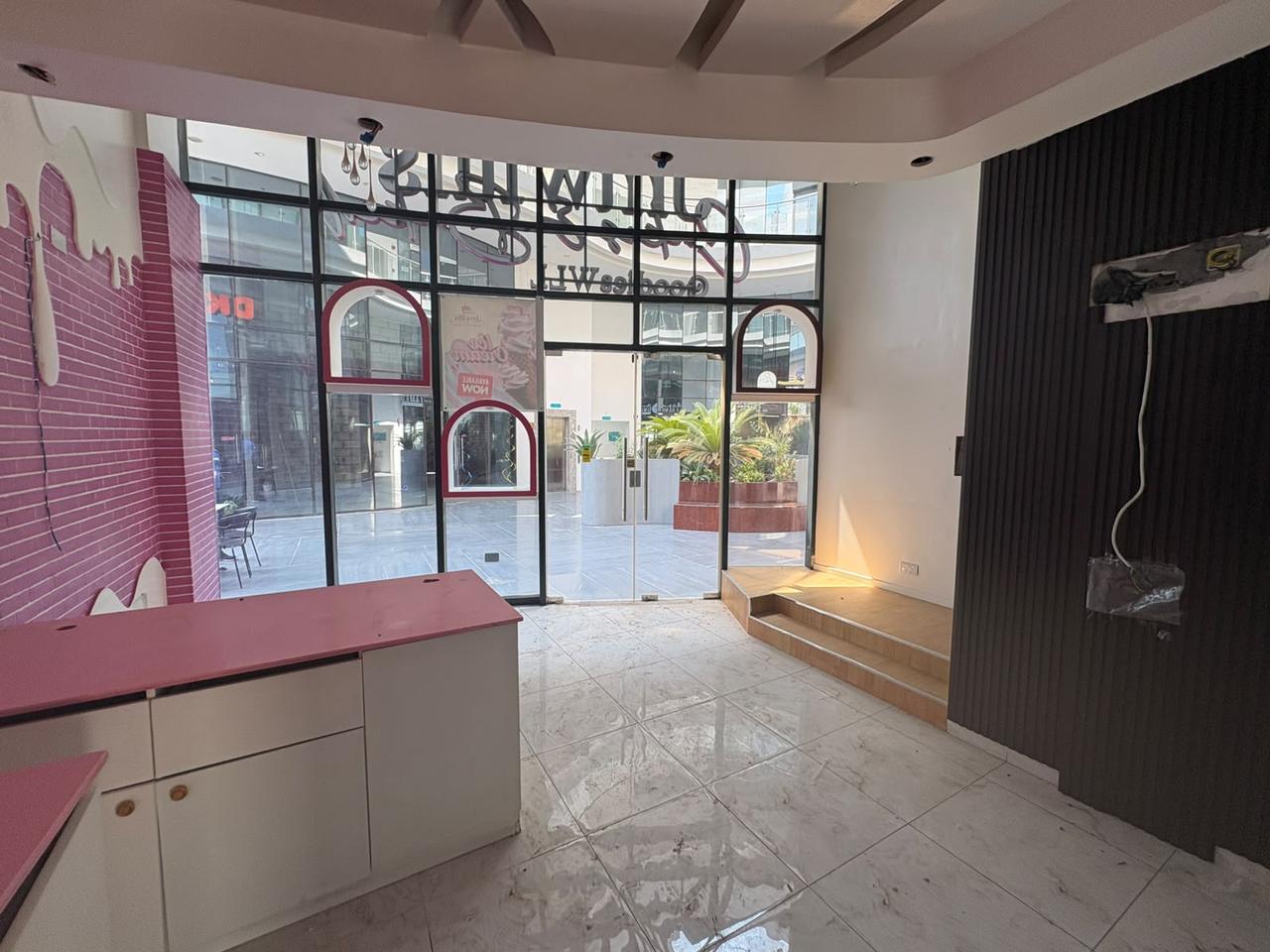 One-Bedroom Unfurnished Floor with Parking