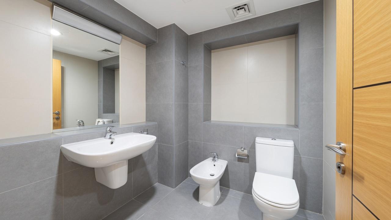 One Bedroom Apartment with Two Bathrooms, Muharraq