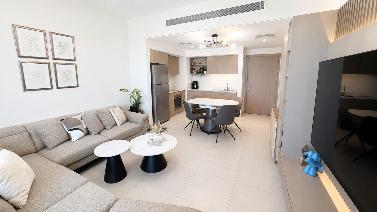 Two-Bedroom Apartment with Pool and Gym Access