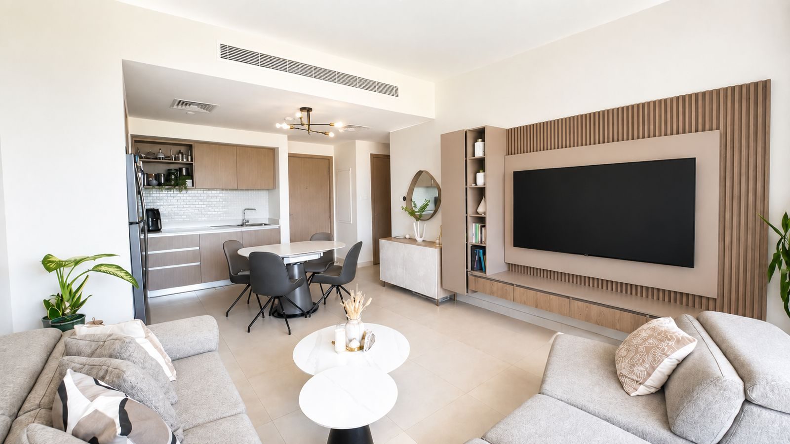 Two-Bedroom Apartment with Pool and Gym Access
