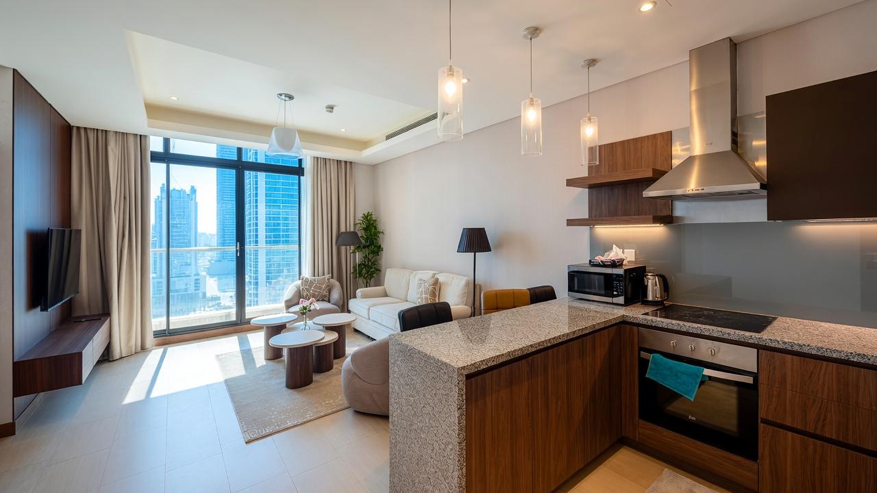 One-Bedroom Apartment with Pool and Gym