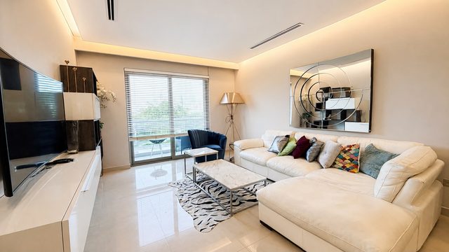 Two-Bedroom Apartment with Three Bathrooms