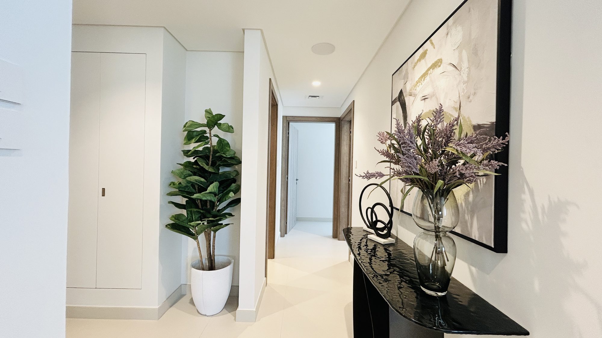 1-Bedroom Apartment with Waterfront View