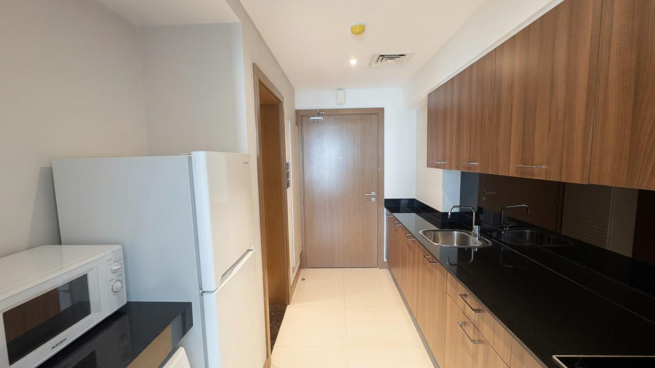 One-Bedroom Apartment with Pool and Gym Access