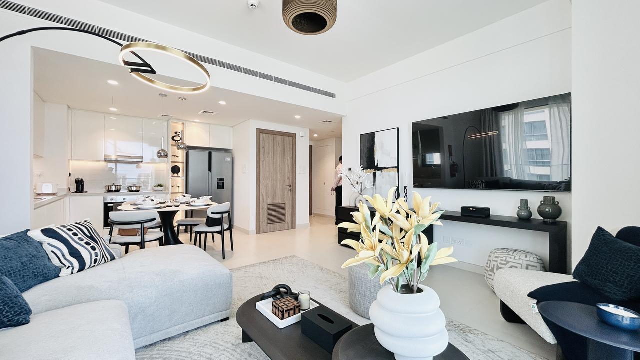 Three-Bedroom Apartment, 206 sqm, Fully Furnished