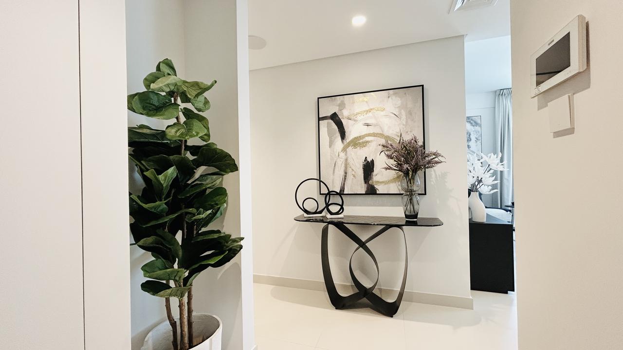 Three-Bedroom Apartment, 206 sqm, Fully Furnished