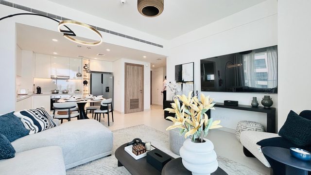 2 Bedroom Apartment with Water Views