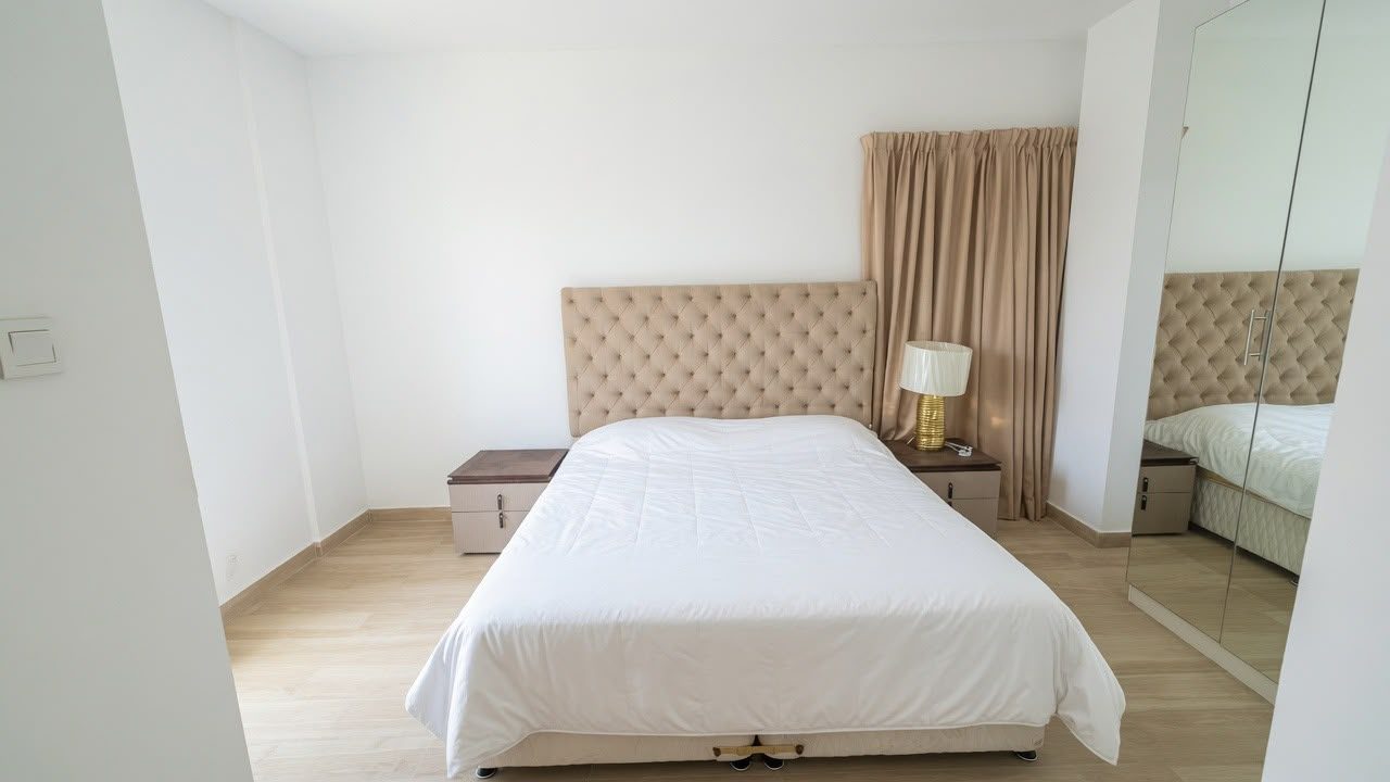 2 Bedroom Duplex with Water Views and Pool