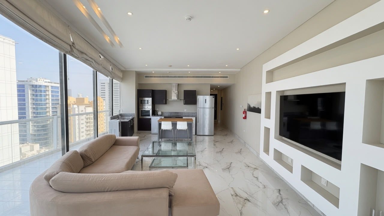 Two-Bedroom Apartment with Landmark Views