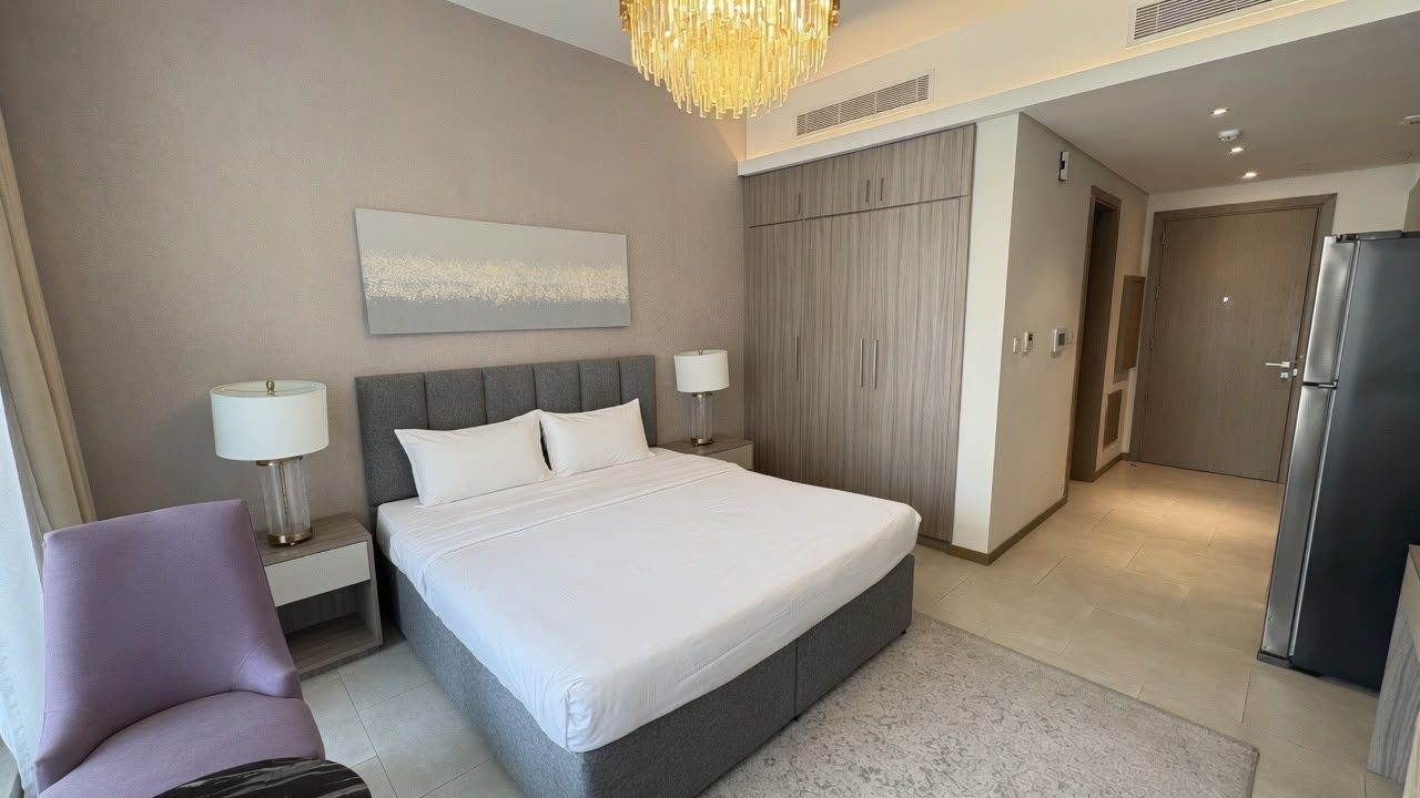 One Bedroom Apartment with Gym and Pool Access