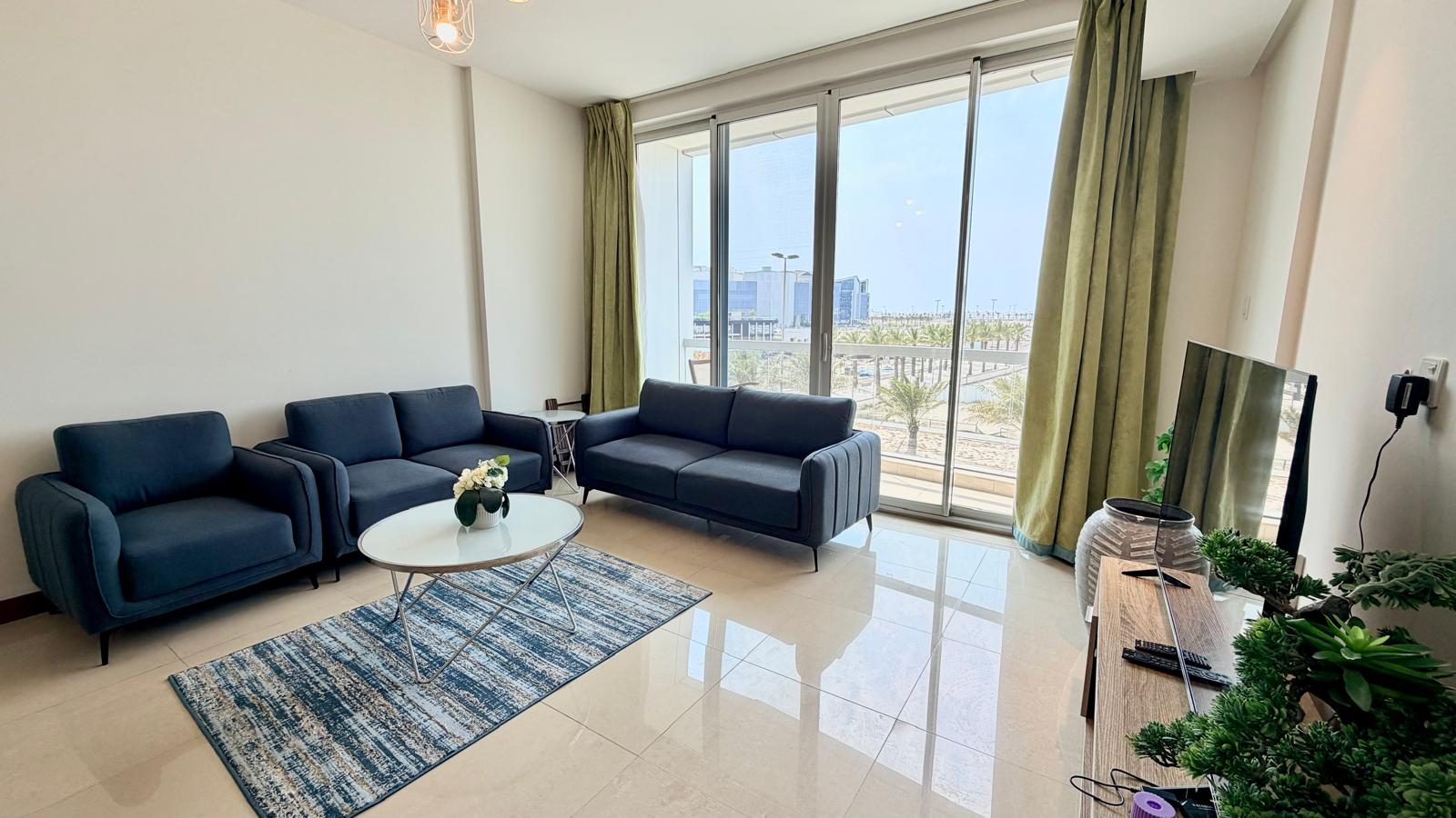 One-Bedroom Apartment with Water Views
