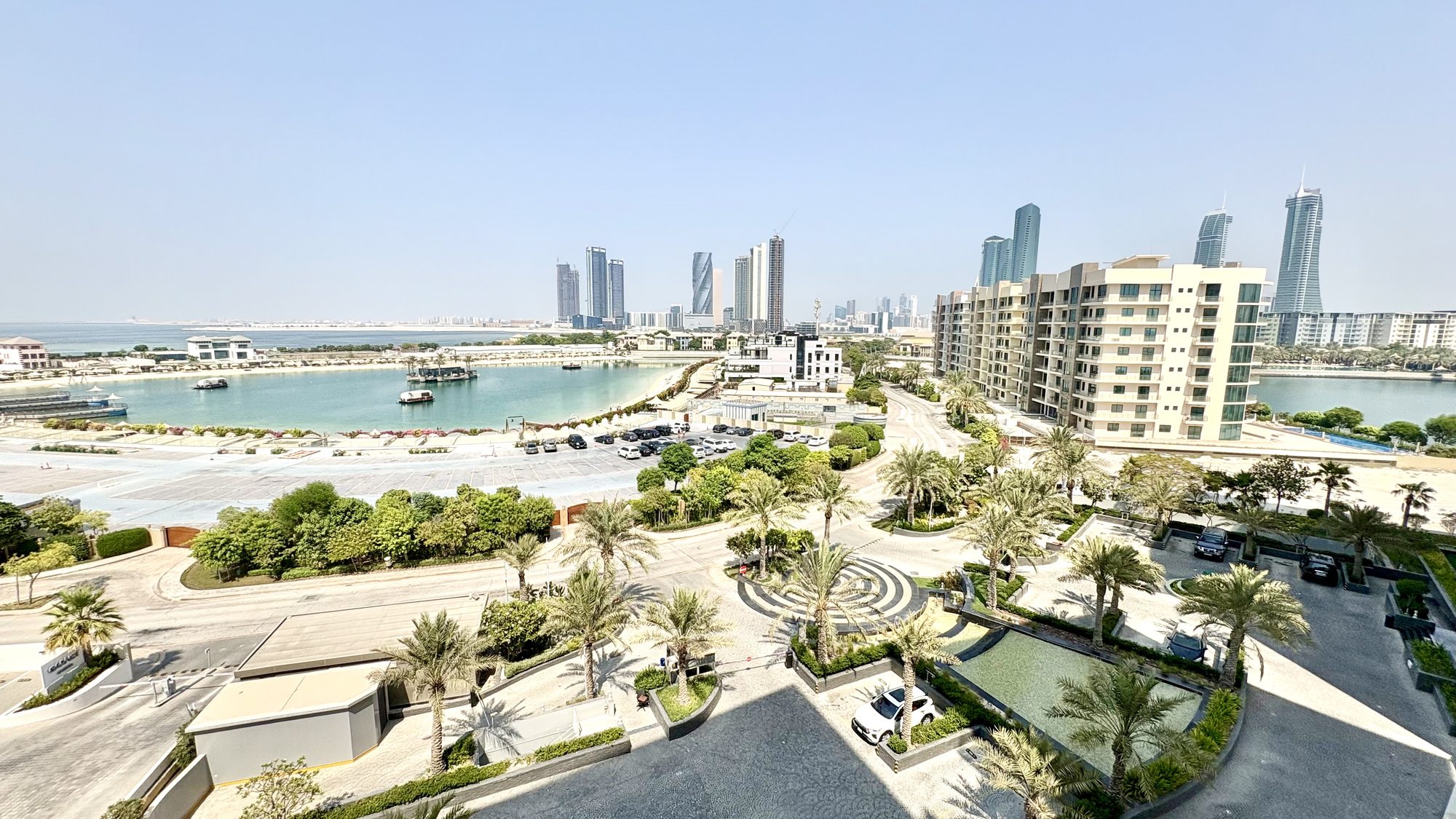1-Bedroom Apartment with Private Jacuzzi