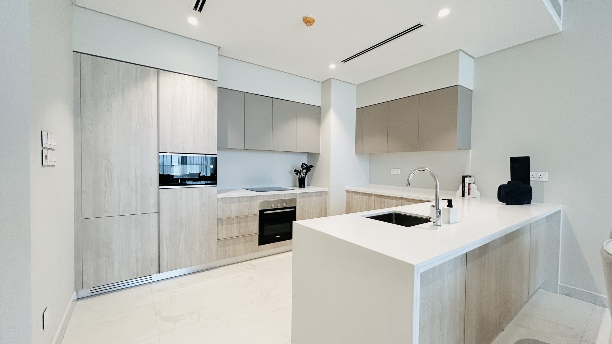 3-Bedroom Apartment with Water Views and Pool