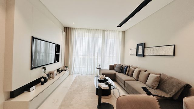 3-Bedroom Apartment with Water Views and Pool