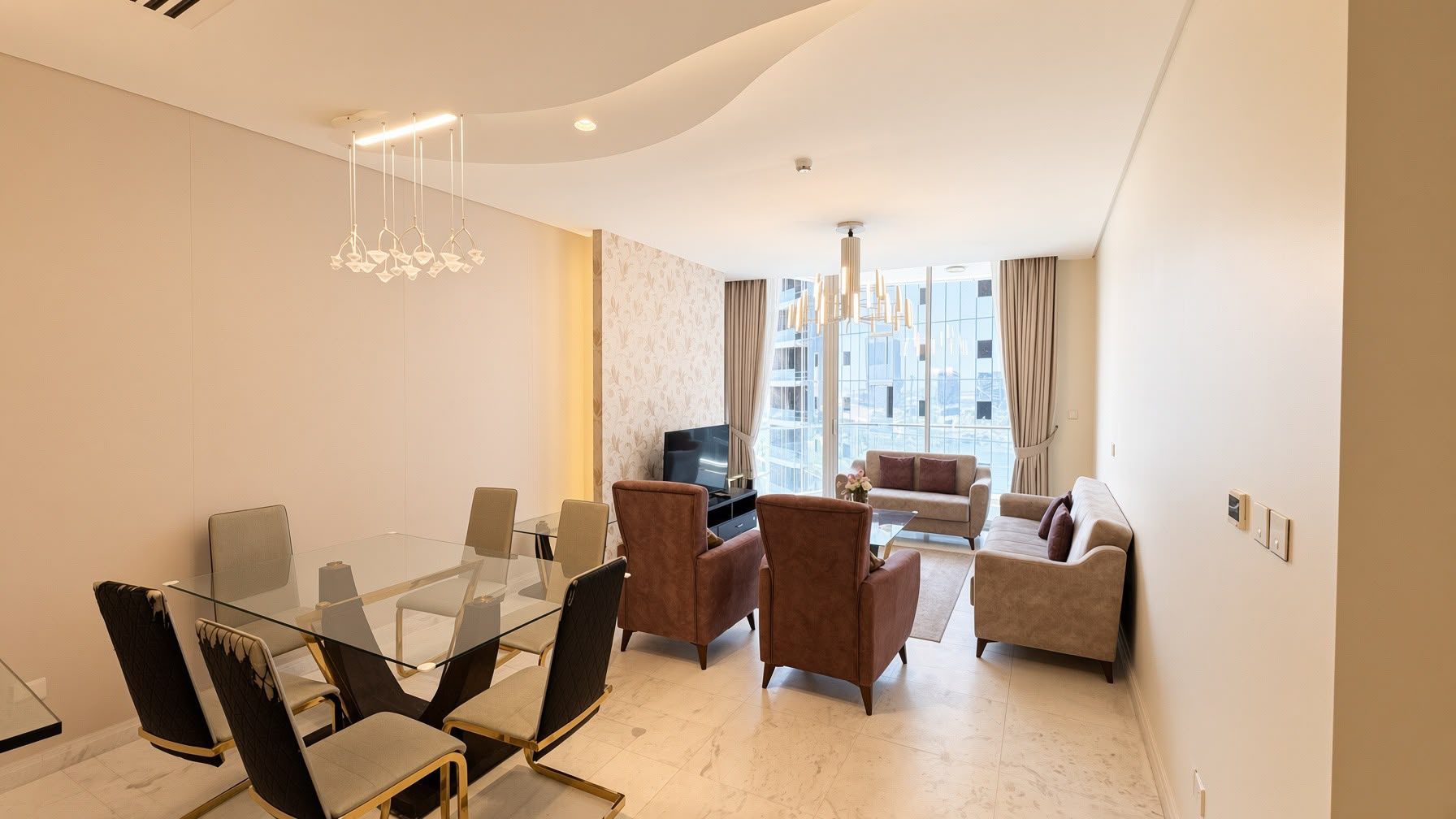 2-Bedroom Apartment with 3 Bathrooms and Parking