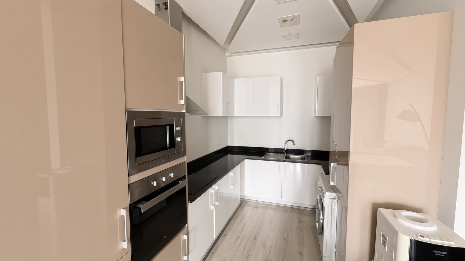 2-Bedroom Apartment with Gym and Fibre Optics