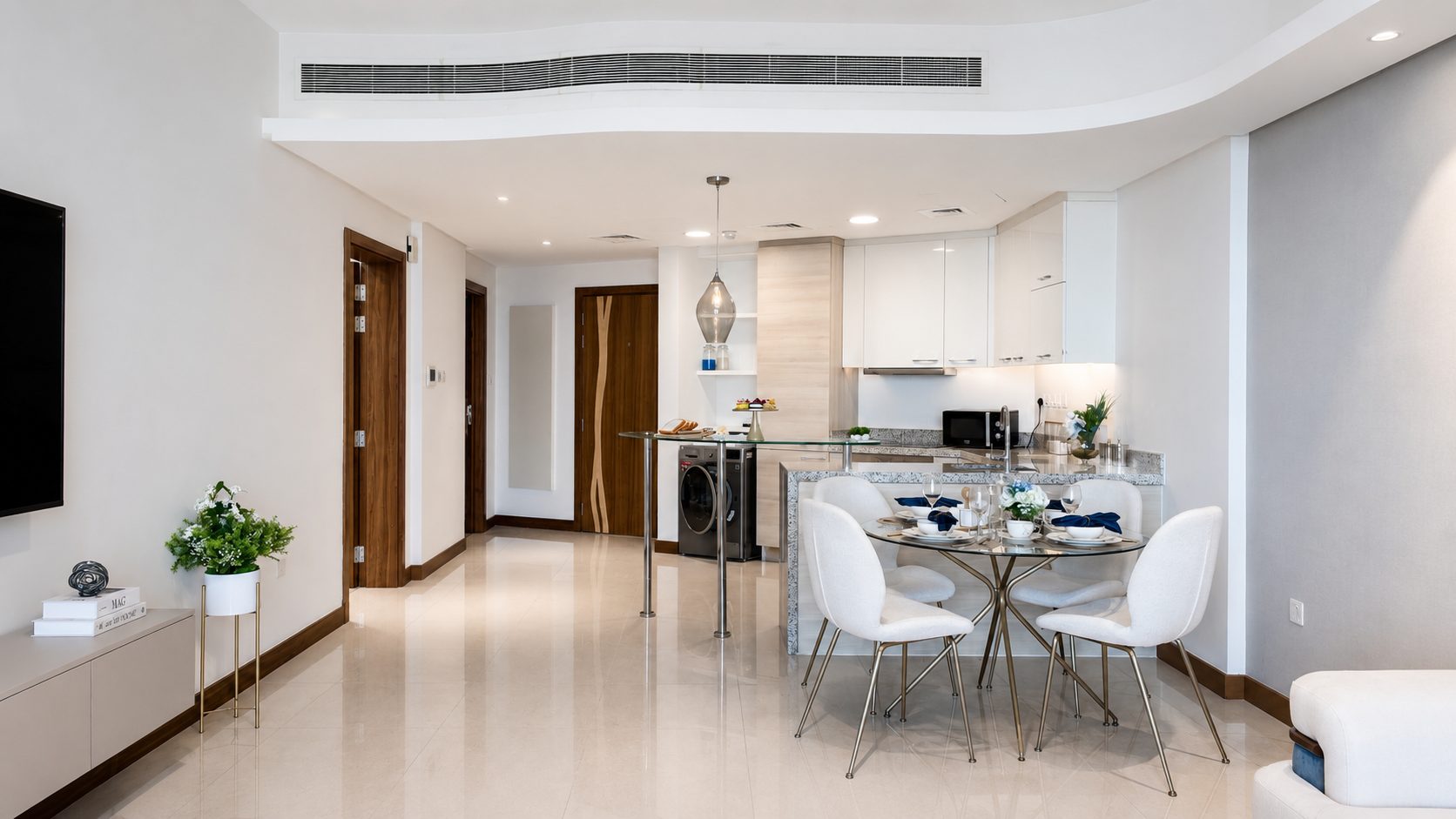 One-Bedroom Apartment with Water Views