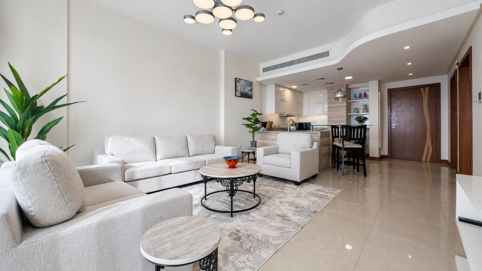 One-Bedroom Apartment with Dual Bathrooms