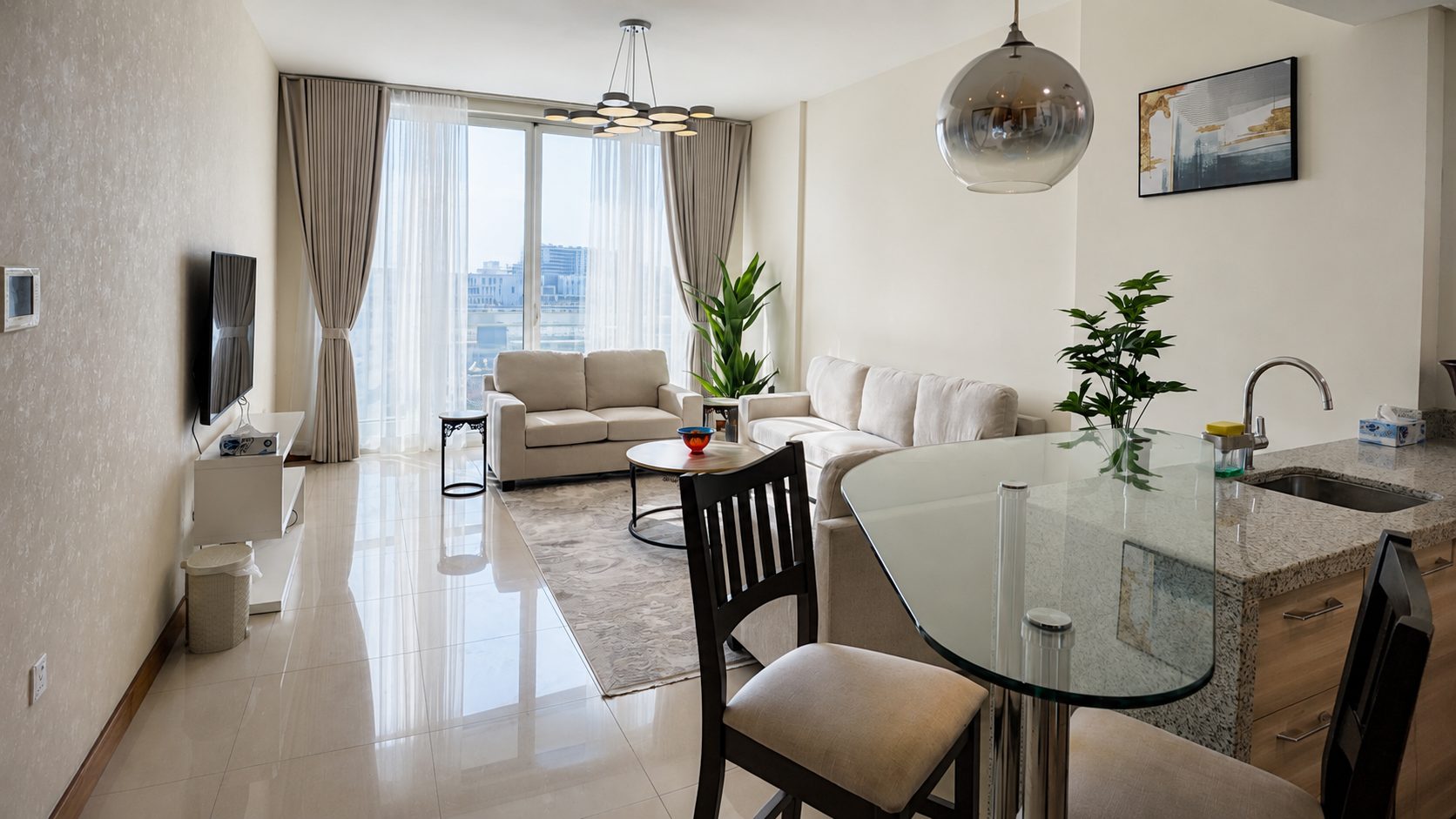 One-Bedroom Apartment with Dual Bathrooms