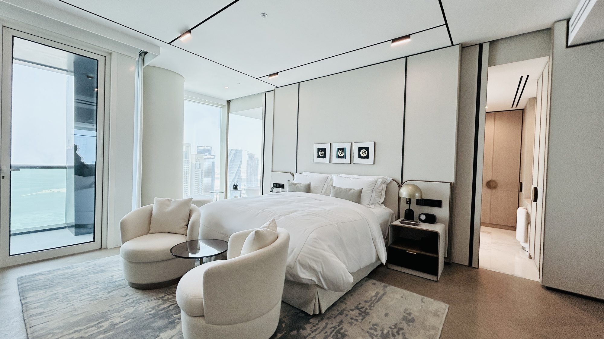 One-Bedroom Apartment with Water Views