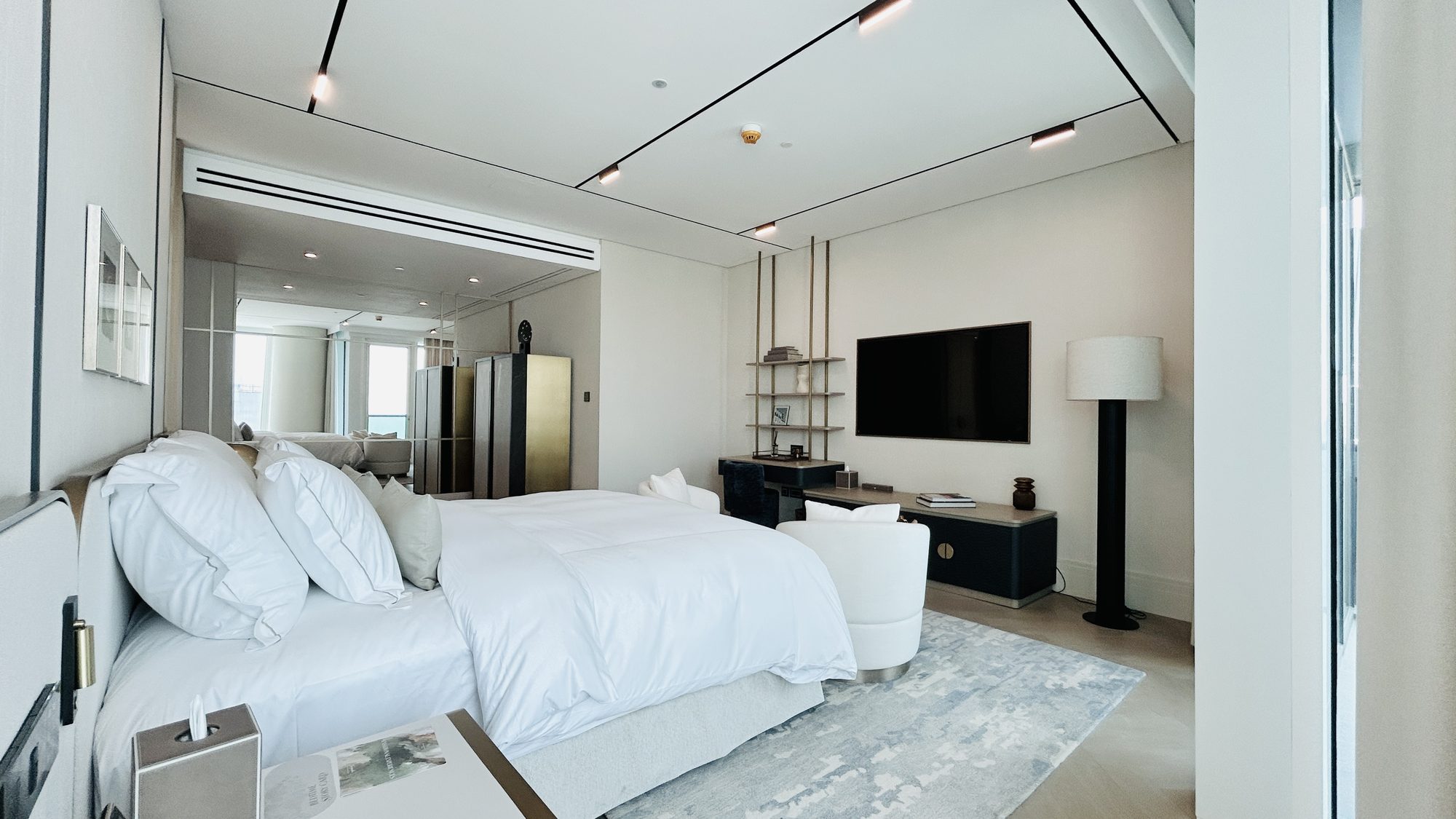 One-Bedroom Apartment with Water Views