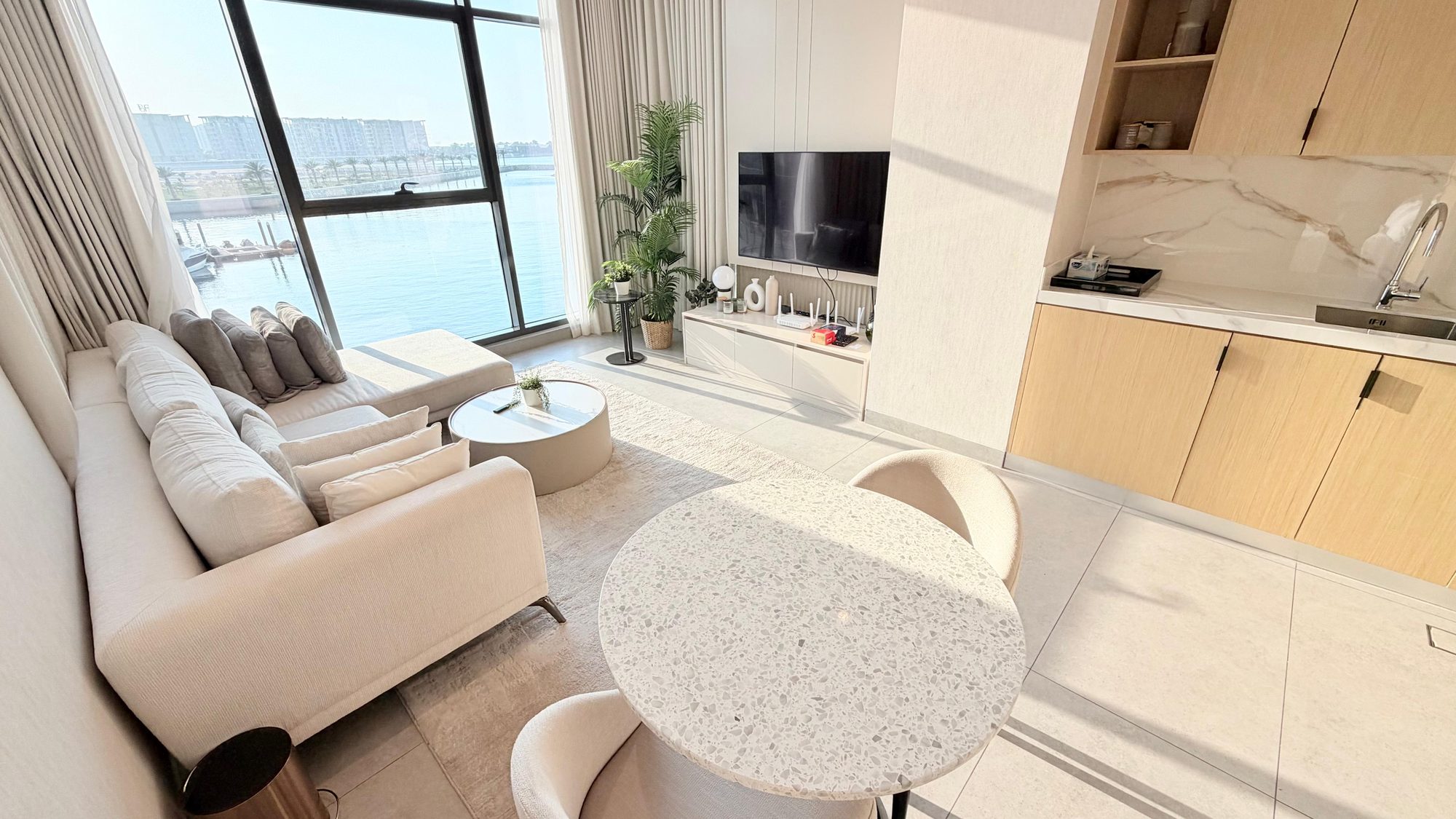 One Bedroom Apartment with Shared Pool and Spa