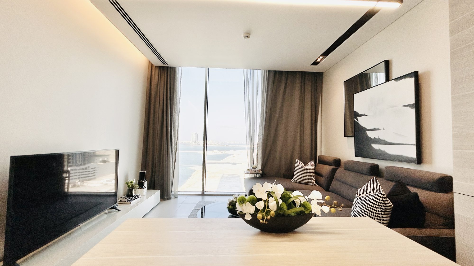 Fully Furnished 1-Bedroom Apartment with Pool Access