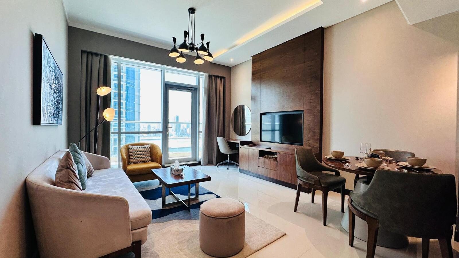 One-Bedroom Apartment with Dual Bathrooms