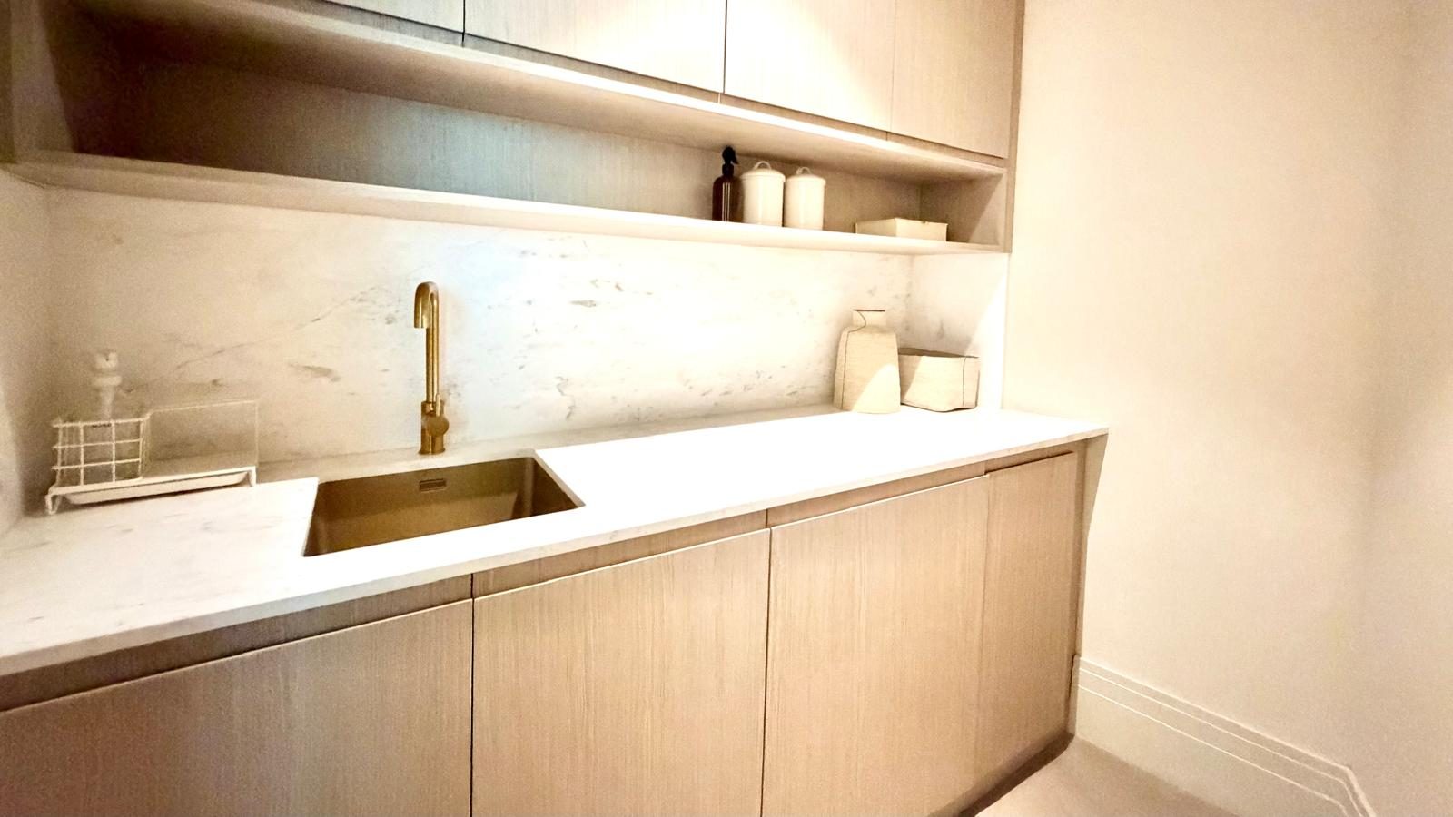 2-Bedroom Apartment with Private Jacuzzi and Spa