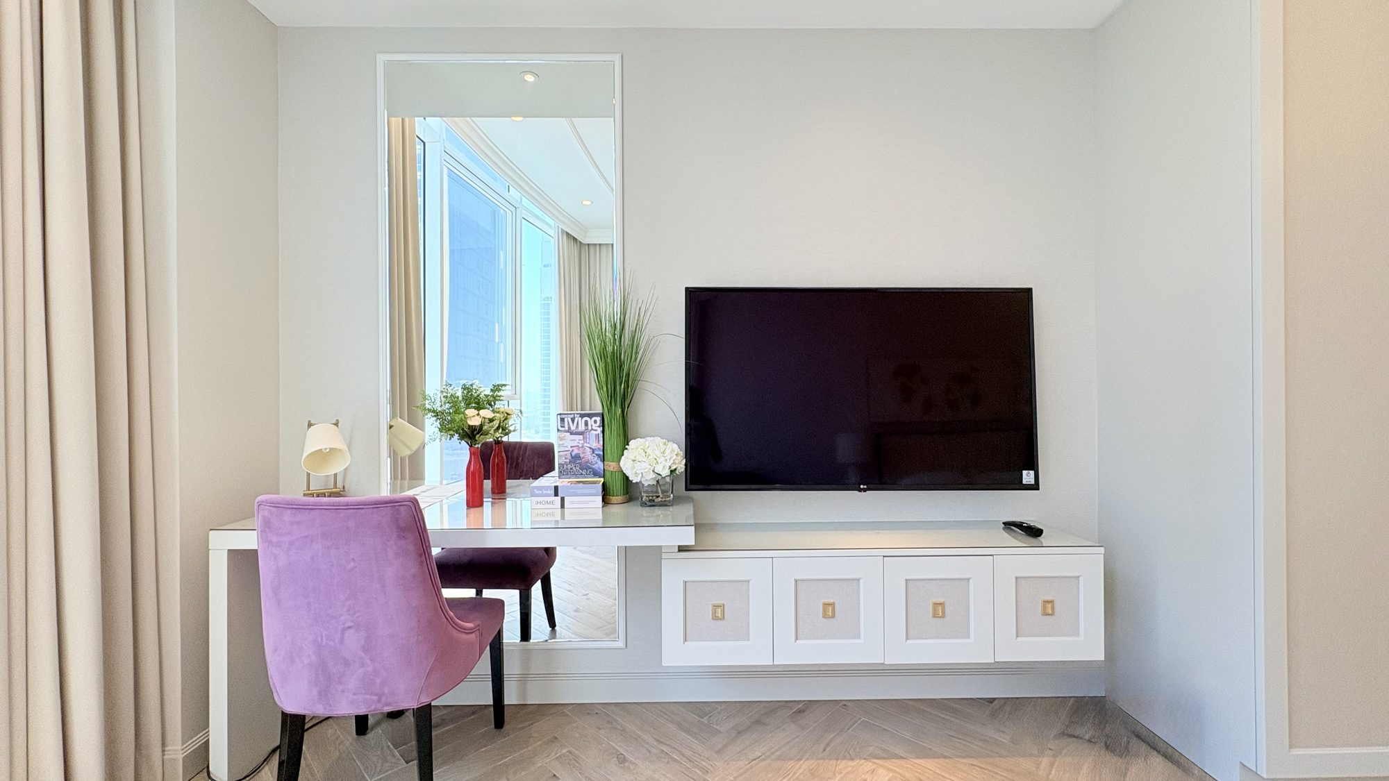 One-Bedroom Apartment with Water Views and Parking