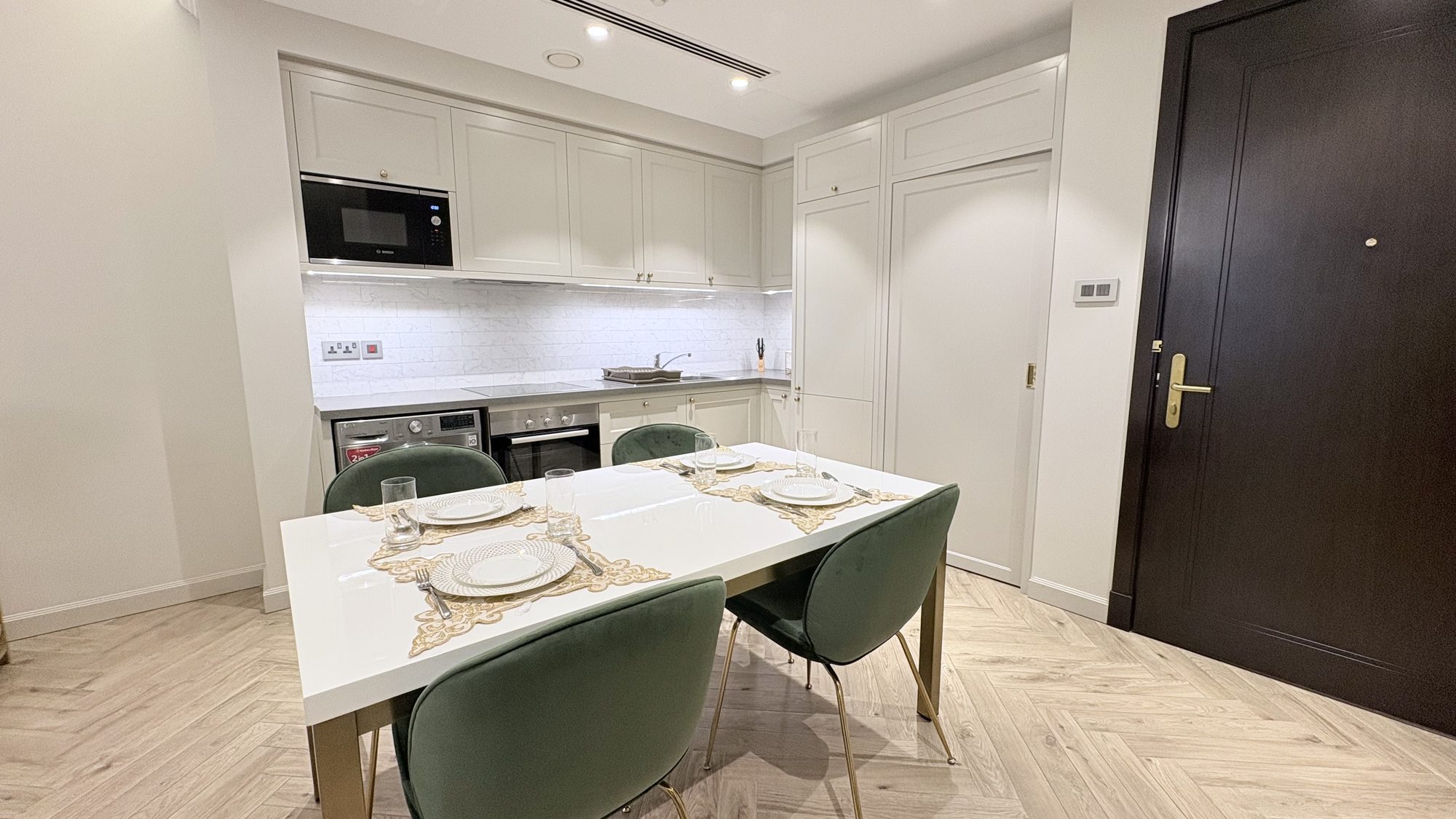 One Bedroom Apartment with Water Views and Concierge