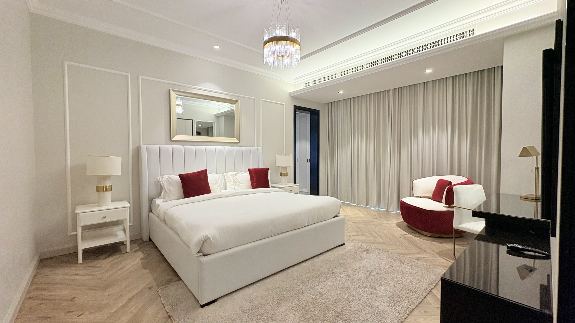 One Bedroom Apartment with Water Views and Concierge