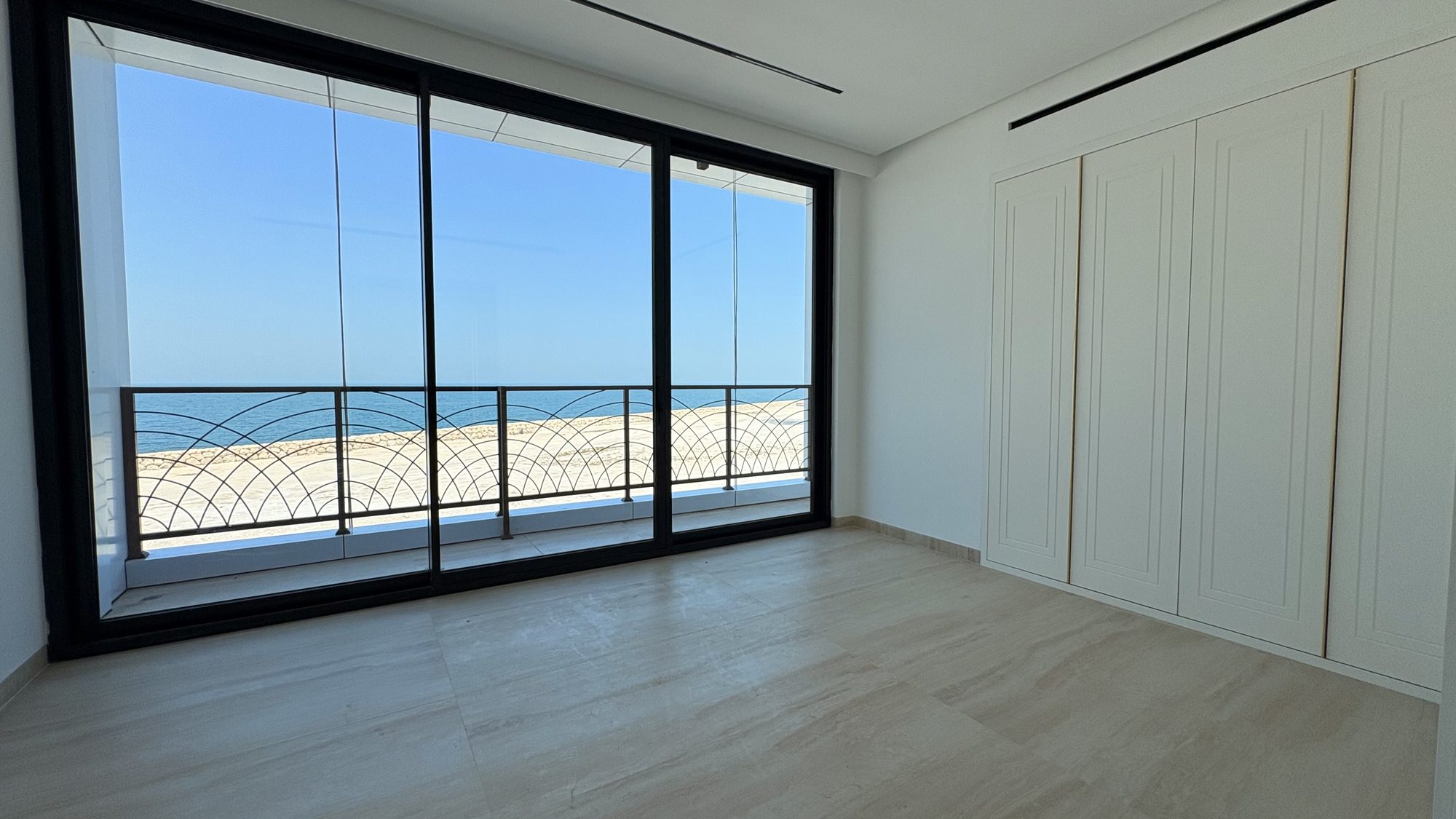 One-Bedroom Apartment with Water View and Balcony