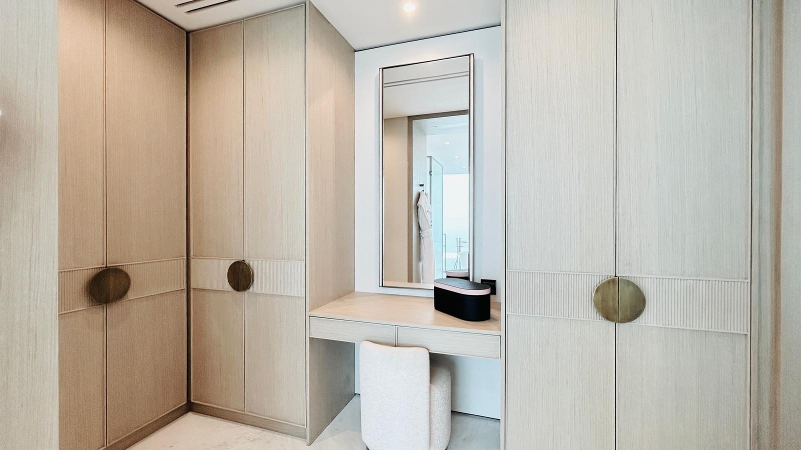 One-Bedroom Apartment with Pool and Spa Access