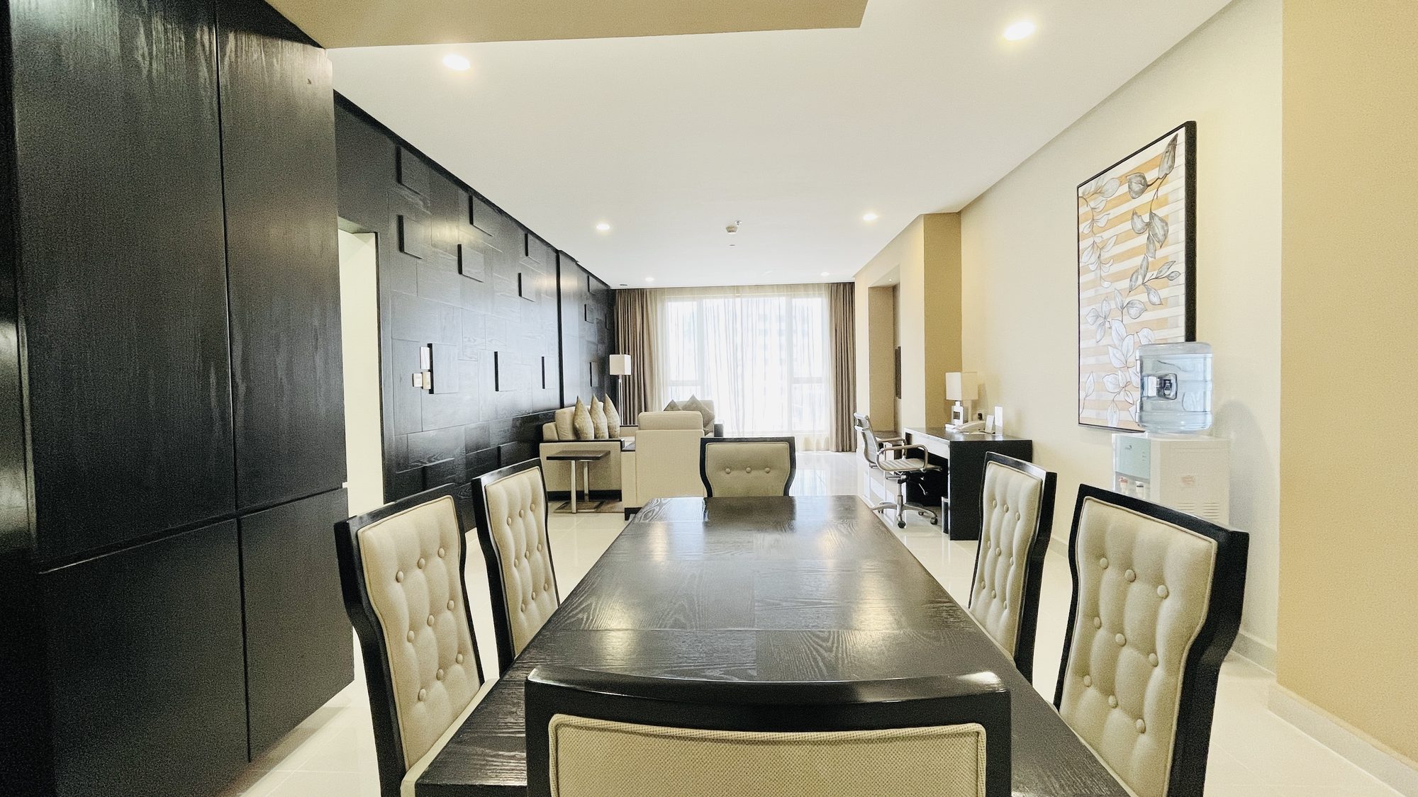 2 Bedroom Apartment with Pool and Gym