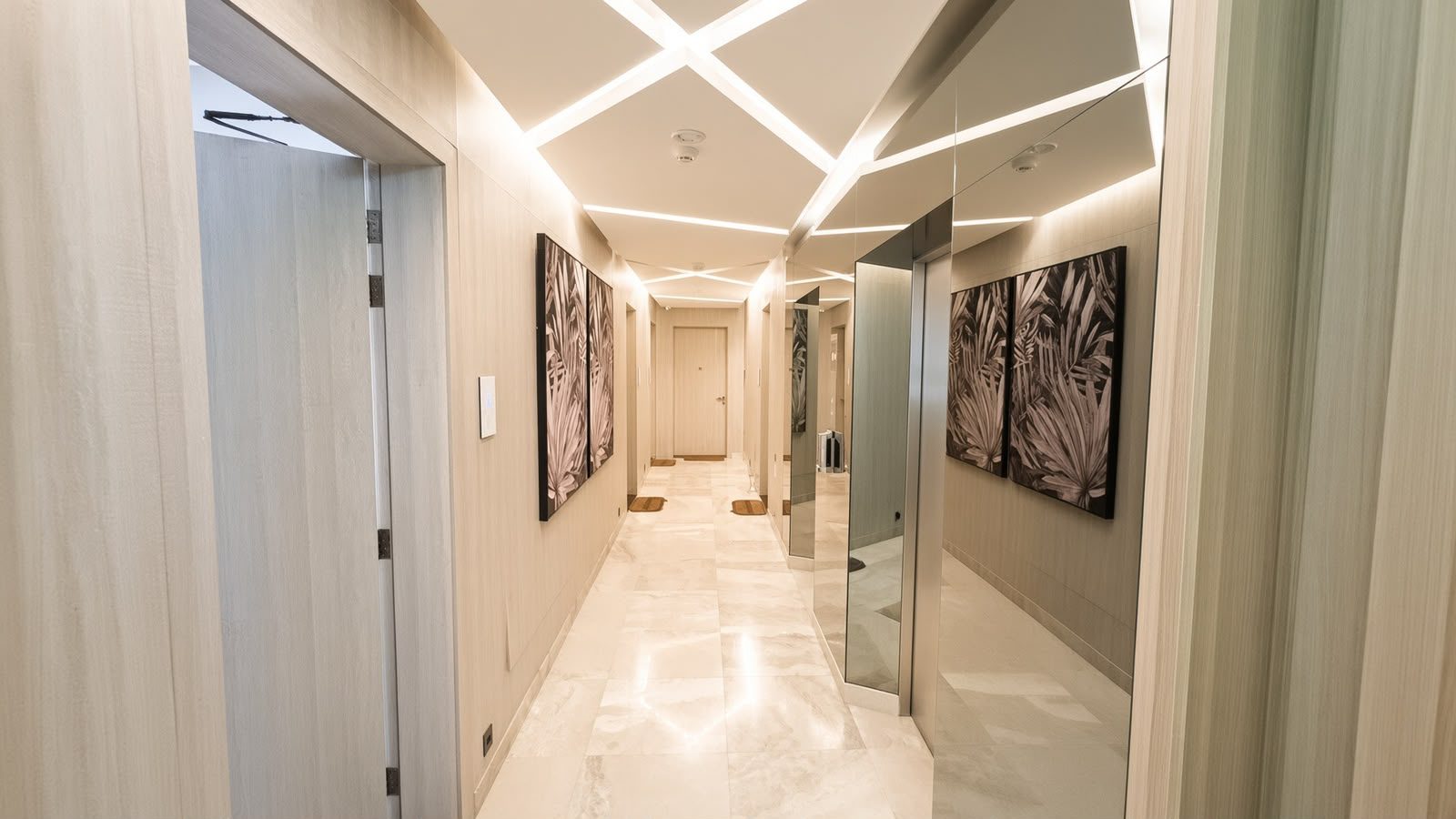 One-Bedroom Apartment with Shared Pool and Gym