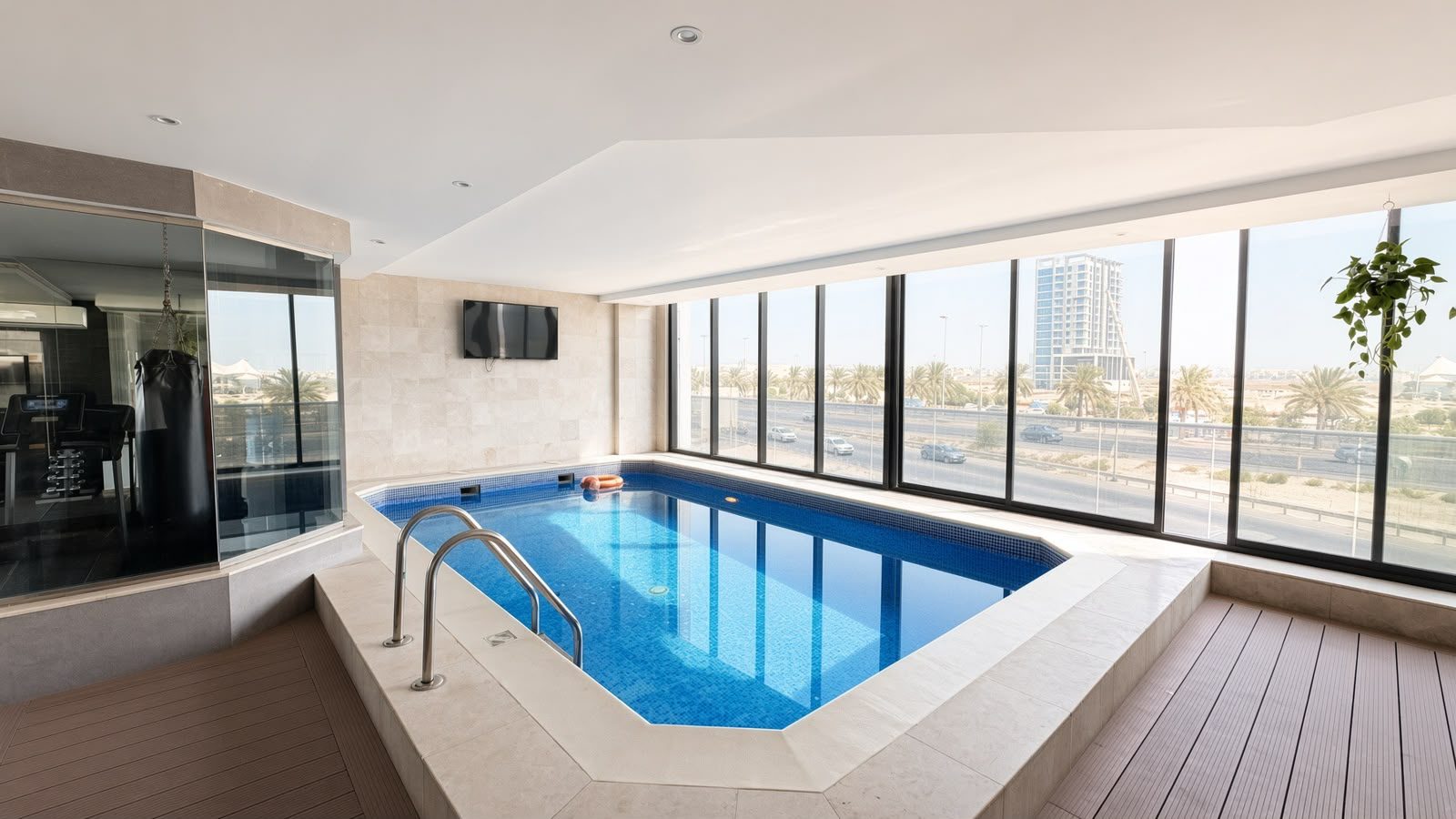 One-Bedroom Apartment with Shared Pool and Gym