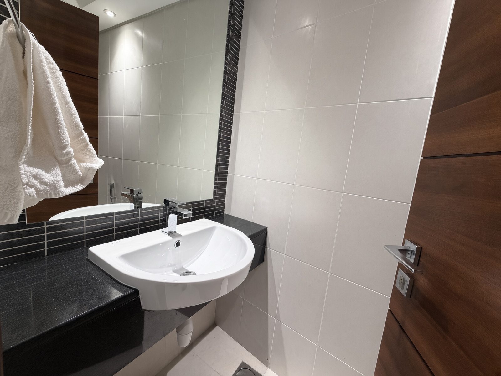 Two Bedroom Apartment with Three Bathrooms