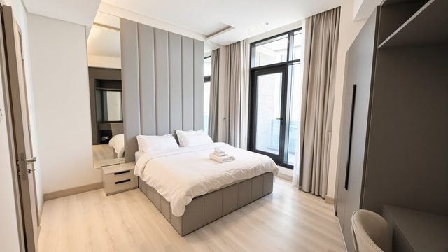 One-Bedroom Apartment with Fibre Optics and Balcony