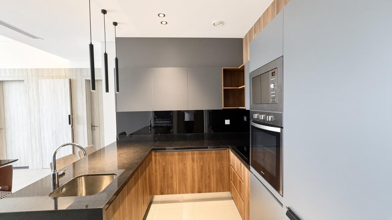 2-Bedroom Apartment with Dual Parking and Pool