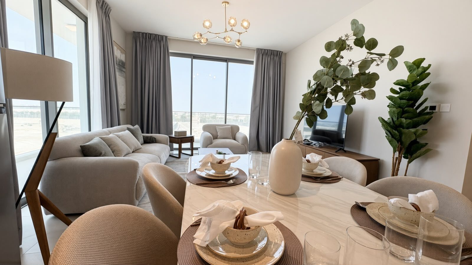 Two-Bedroom Apartment with Balcony and Pool